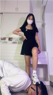 【甜恬】居高临下-运动鞋白袜舔 bf55396