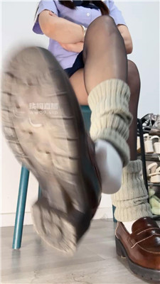 【兔兔酱】学姐的黑丝袜    250711-19