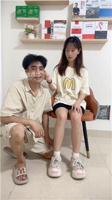 【刘二狗】脏鞋白袜学生主-鞭打揪耳朵耳光 JS250719-17