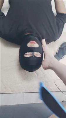 【灵竹】强迫男友吃脚皮 JS250725-24