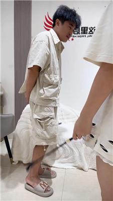 【甜甜】鞭打威胁舔脏鞋白袜【双视角版】 JS250805-48