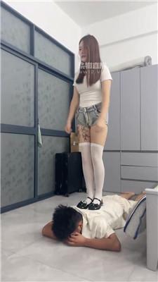 【九月】骑马胯下辱-白丝诱惑 bf56840