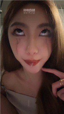 【凉子】盯富江妆容    250902-8