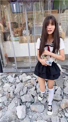 【狗哥】车内白丝美腿调虐 JS250912-9