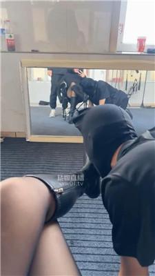 【77夫妻】狗舌清理脏长靴 JS251008-3