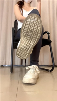 【兔牙】鞋底踩S    251216-25