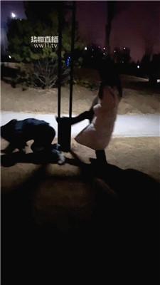 【南烟大人】闺蜜户外遛母狗 JS251222-33