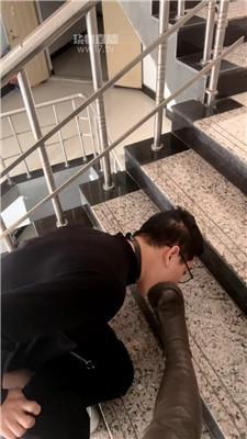 【心伊】楼道虐狗场 JS260101-4