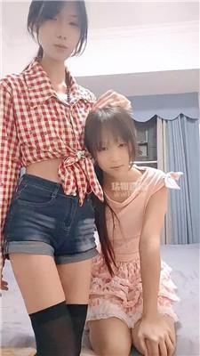 【莓果酱】黑丝脚玩虐闺蜜犬 JS260113-21