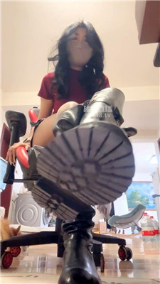 【榕】香水黑丝靴子炸J    260114-35