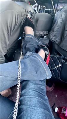 【薇主】车内-高跟丝袜狂舔 JS260119-6