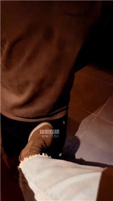 【Umi大王】酒吧随机开发抖M玩 JS260120-51