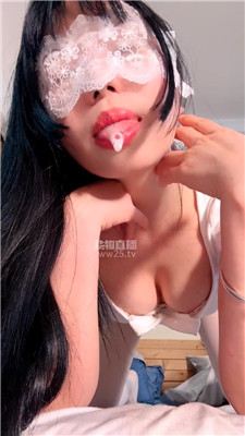 【草莓奶昔】白丝肥臀胯下诱惑    260223-6