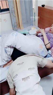 【路西法】下跪伺候主任起床 JS260320-9